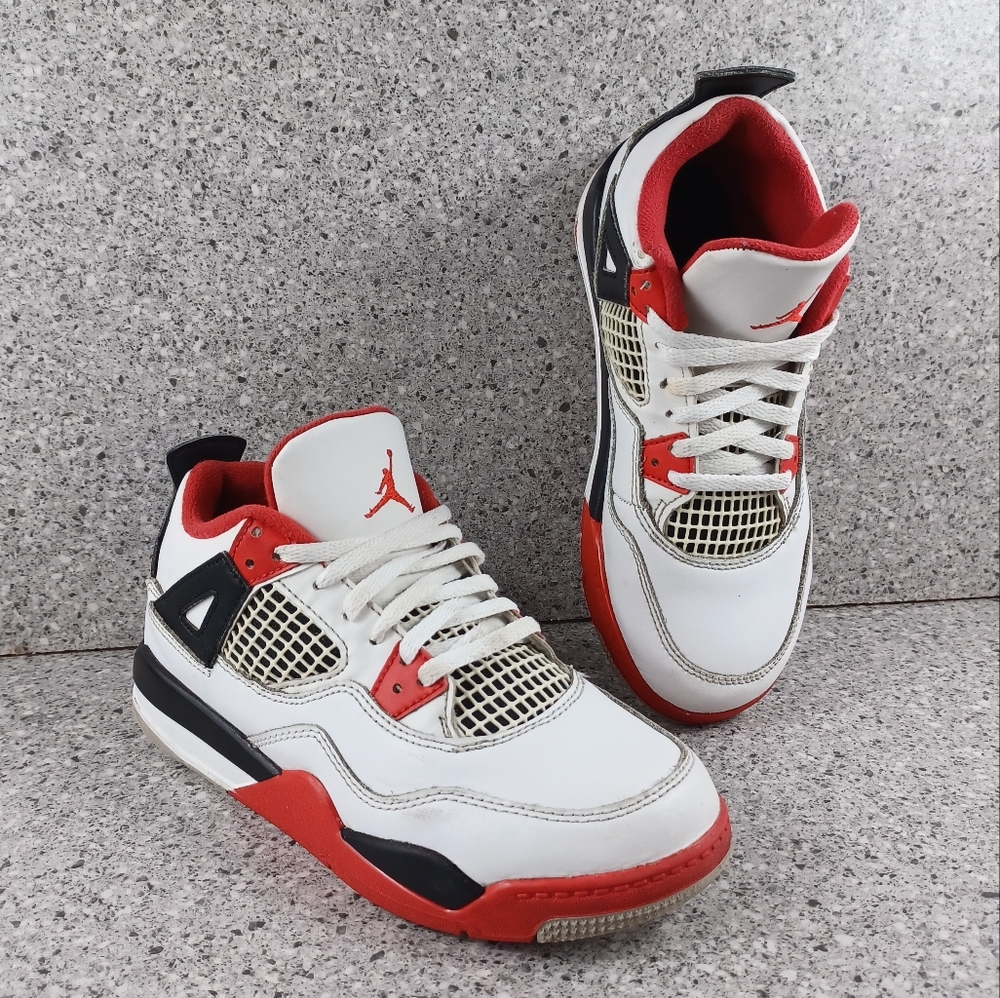 Nike Air Jordan 4 Retro Fire Red Sneakers
